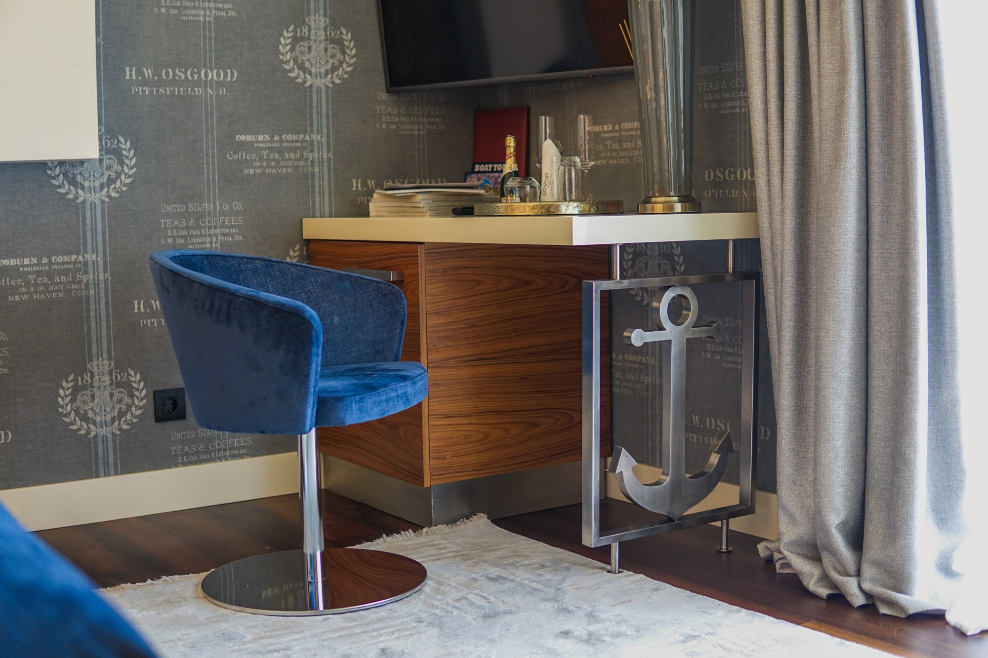 room 304 deluxe (1)